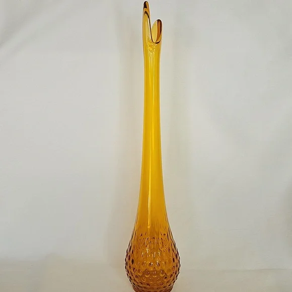 Fenton amber hobnail swung vase - Picture 2 of 5